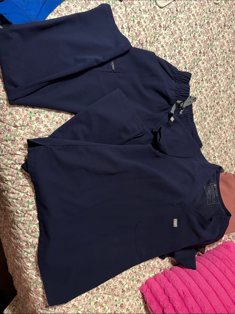 Figs xs scrub set navy blue